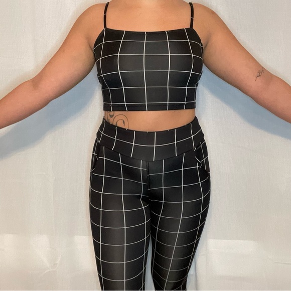 Athletic set. Size small. - Picture 7 of 8